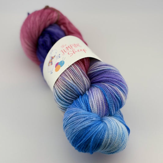 Hand Dyed Yarn, Fingering Weight, Superwash Merino and Nylon in Coral Reef