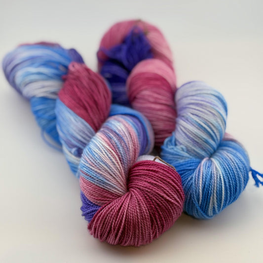 Hand Dyed Yarn, Fingering Weight, Superwash Merino and Nylon in Coral Reef